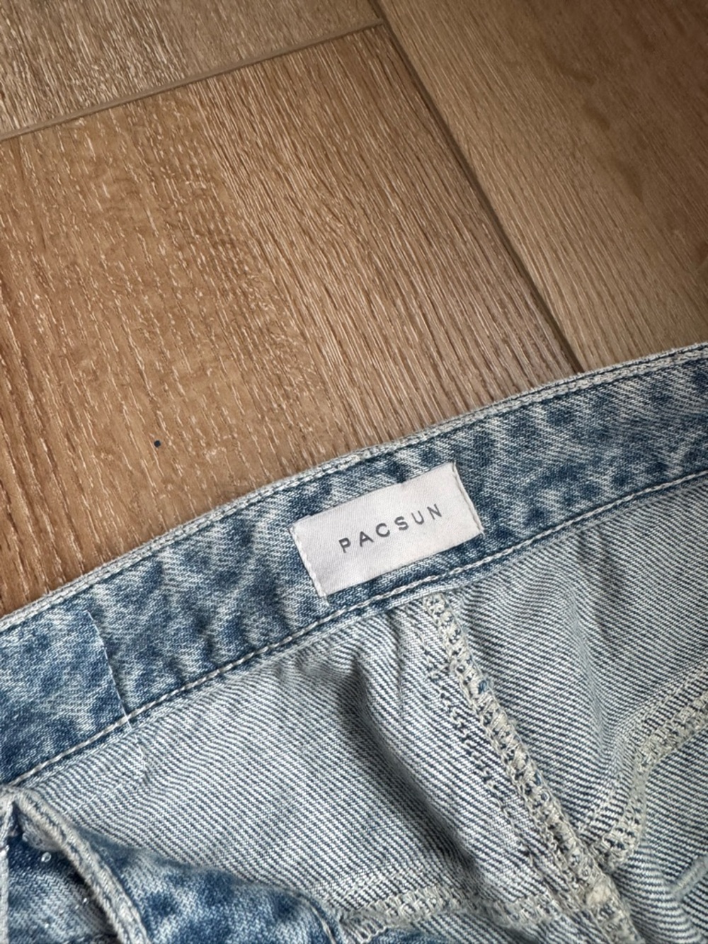 Pacsun Casey Low Rise Baggy Jeans Zebra Rhinestone Light Indigo size 25 (size 2) - Picture 4 of 11